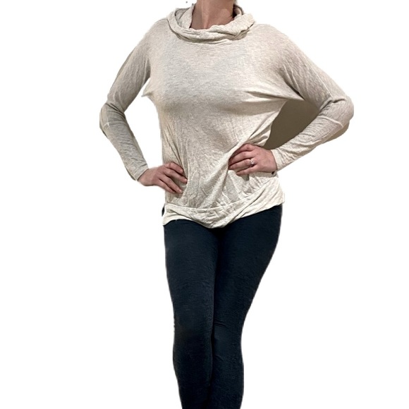O’Neill cream hoodie sweatshirt top XS - Picture 4 of 8